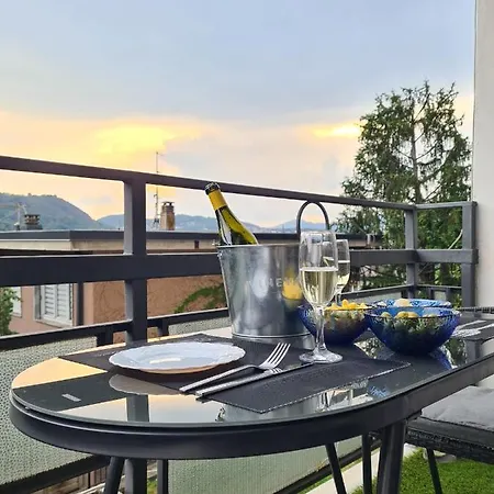 Casa Vacanza Luce 코모